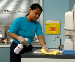 Elk Grove Village janitorial services from ServiceMaster by Thacker